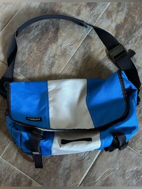 Blue and White Men's Messenger Bag - Timbuk 2